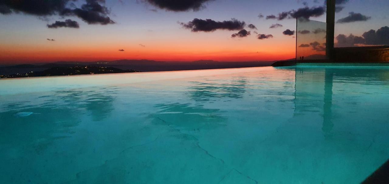 Mykonian Tramonti Villa *